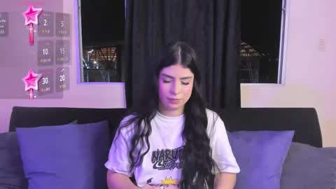 Snapshot of ari_peaches chatting on 14, 12, 2025 Ari online show from 14, 12, 2025