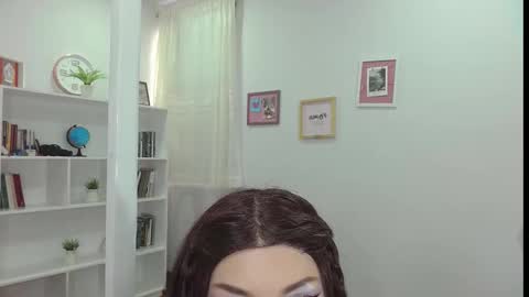 Snapshot of ari_rossee_ chatting on 31, 10, 2025 online show from 31, 10, 2025