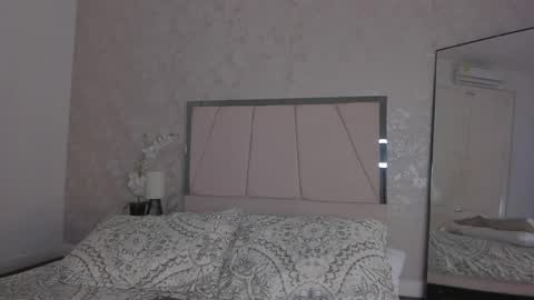 Ari Wilde online show from 14, 4, 2026