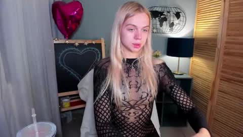 Snapshot of aria69stars chatting on 21, 9, 2025 aria69stars online show from 21, 9, 2025