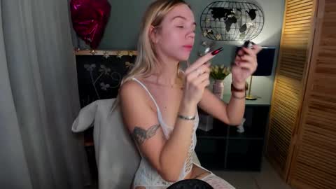 Snapshot of aria69stars chatting on 4, 11, 2025 aria69stars online show from 4, 11, 2025