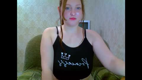 Snapshot of aria__dark chatting on 21, 11, 2025 Aria online show from 21, 11, 2025