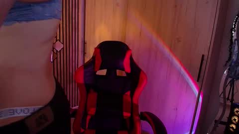 Snapshot of aria__gold chatting on 27, 2, 2026 aria__gold online show from 27, 2, 2026