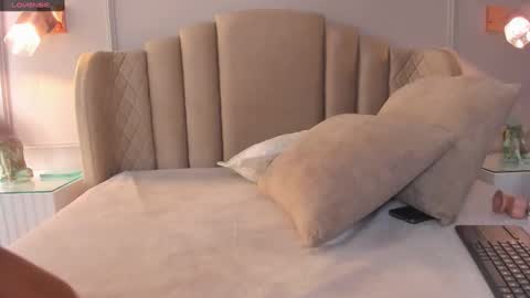 Snapshot of aria_greco chatting on 9, 1, 2025 Aria  online show from 9, 1, 2025