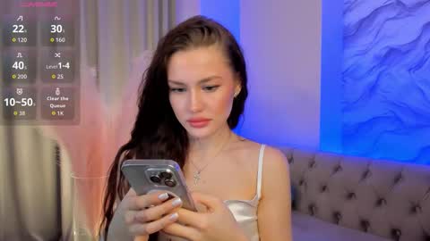 aria_mila online show from 27, 11, 2025
