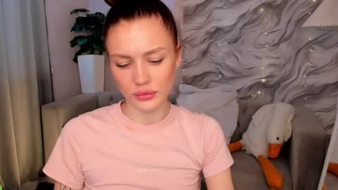 aria_mila online show from 15, 5, 2026