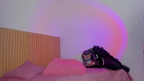 Aria Millers  online show from 20, 2, 2026