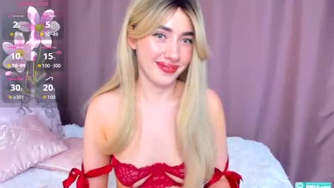 Snapshot of aria_montclair chatting on 4, 8, 2026 aria_montclair online show from 4, 8, 2026