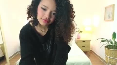 Snapshot of ariaa_23 chatting on 8, 9, 2025 ariaa_23 online show from 8, 9, 2025