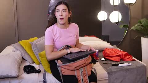 Snapshot of ariaa_isabell chatting on 20, 4, 2026 Ariaa online show from 20, 4, 2026