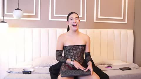 Snapshot of ariaa_isabell chatting on 9, 5, 2026 Ariaa online show from 9, 5, 2026