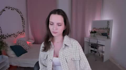 Snapshot of ariadna_s chatting on 20, 9, 2025 Ariadna online show from 20, 9, 2025