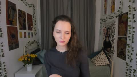 Snapshot of ariadna_s chatting on 13, 12, 2025 Ariadna online show from 13, 12, 2025