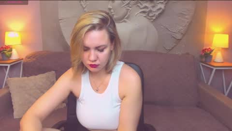 ariaeven online show from 10, 4, 2026