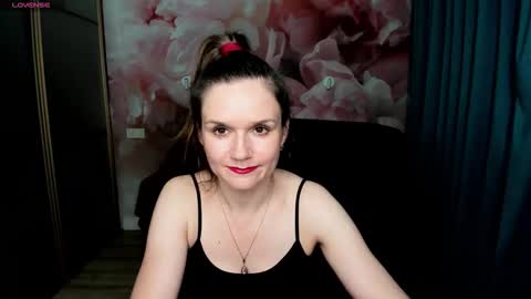 AriaGray online show from 25, 11, 2025