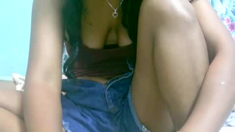 Snapshot of ariah13 chatting on 19, 12, 2025 ariah13 online show from 19, 12, 2025