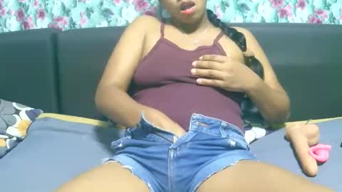 Snapshot of ariah13 chatting on 13, 1, 2026 ariah13 online show from 13, 1, 2026