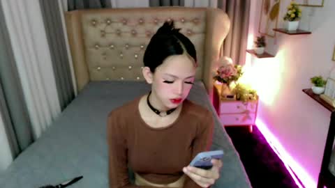 Snapshot of ariahooper chatting on 28, 4, 2026 Christine JorgensenChristmas wish breasts implants online show from 28, 4, 2026