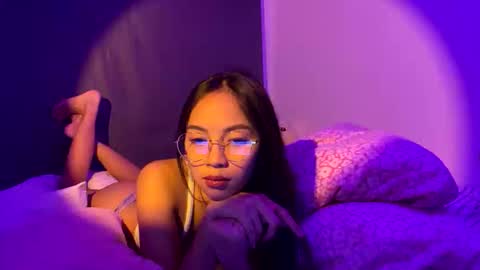 Aria Mariz online show from 12, 9, 2025