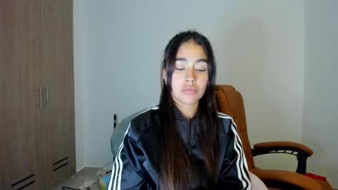 Snapshot of ariamontgomeryyy chatting on 28, 2, 2025 Aria Montgomery online show from 28, 2, 2025