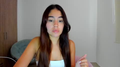 Snapshot of ariamontgomeryyy chatting on 5, 3, 2025 Aria Montgomery online show from 5, 3, 2025