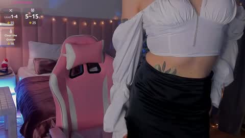 Snapshot of ariana_asti chatting on 7, 1, 2025 ARIANA ASTI online show from 7, 1, 2025