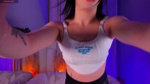 Snapshot of ariana_asti chatting on 15, 1, 2025 ARIANA ASTI online show from 15, 1, 2025