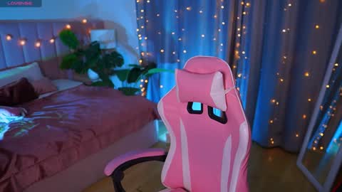 Snapshot of ariana_asti chatting on 22, 1, 2025 ARIANA ASTI online show from 22, 1, 2025