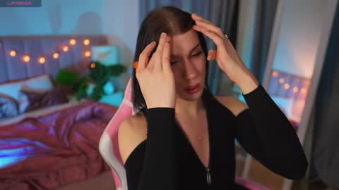 Snapshot of ariana_asti chatting on 28, 1, 2025 ARIANA ASTI online show from 28, 1, 2025