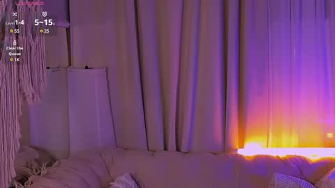 Snapshot of ariana_asti chatting on 9, 2, 2025 ARIANA ASTI online show from 9, 2, 2025