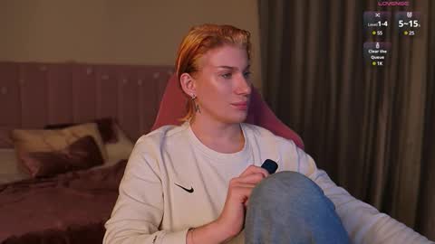 Snapshot of ariana_asti chatting on 6, 3, 2025 ARIANA ASTI online show from 6, 3, 2025