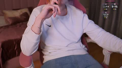 Snapshot of ariana_asti chatting on 7, 3, 2025 ARIANA ASTI online show from 7, 3, 2025