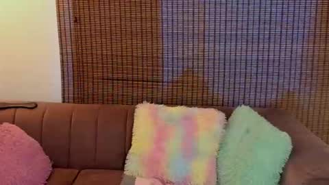 Snapshot of ariana_cross_ chatting on 18, 4, 2026 Ariana Cruz online show from 18, 4, 2026