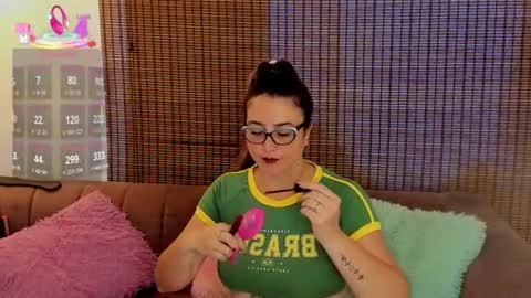 Snapshot of ariana_cross_ chatting on 21, 4, 2026 Ariana Cruz online show from 21, 4, 2026