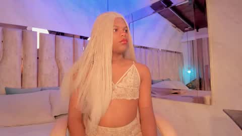 ariana_grande233 online show from 13, 2, 2026