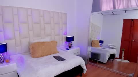  ariana  online show from 5, 2, 2025