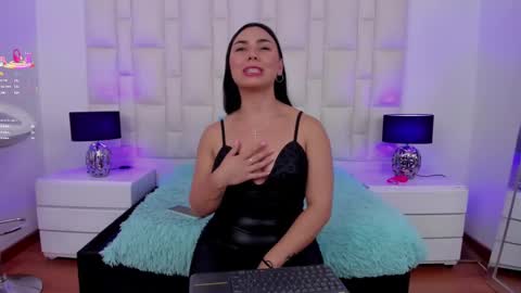  ariana  online show from 6, 3, 2025