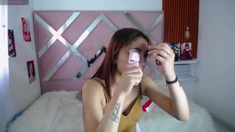 Snapshot of ariana_toro chatting on 25, 9, 2025 ariana_toro online show from 25, 9, 2025