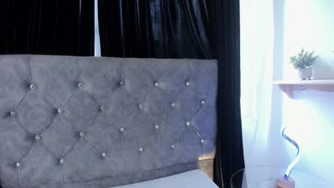   online show from 3, 12, 2025