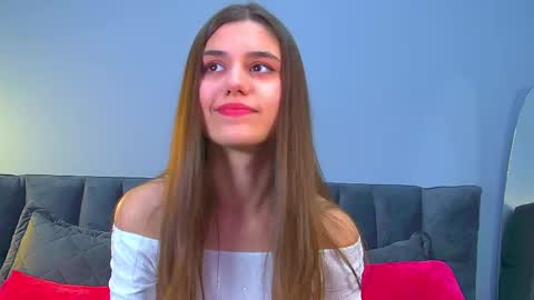 Snapshot of arianaallens chatting on 25, 11, 2025 Ariana online show from 25, 11, 2025