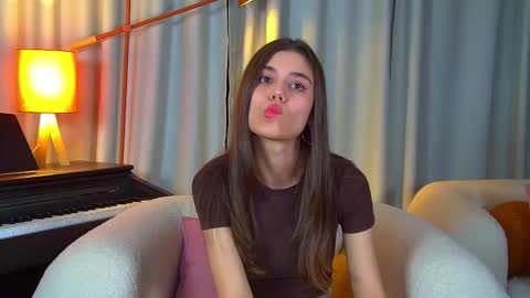 Snapshot of arianaallens chatting on 27, 11, 2025 Ariana online show from 27, 11, 2025