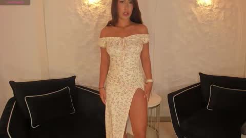 Snapshot of arianadumont chatting on 10, 11, 2025 Ariana Dumont online show from 10, 11, 2025