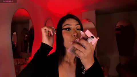 Ariana Dumont online show from 22, 6, 2026