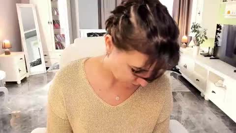 Ana online show from 5, 10, 2025