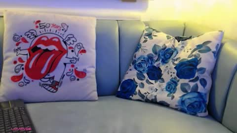 Ari  online show from 26, 10, 2025