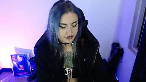 help me 100 hands up my OF is Free  online show from 24, 3, 2026