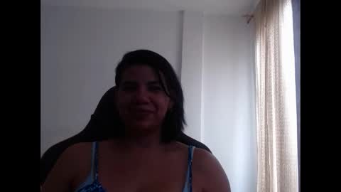 Snapshot of ariannaloovel chatting on 2, 12, 2024 ariannaloovel online show from 2, 12, 2024