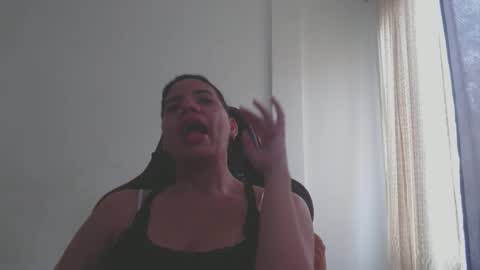 Snapshot of ariannaloovel chatting on 5, 12, 2024 ariannaloovel online show from 5, 12, 2024