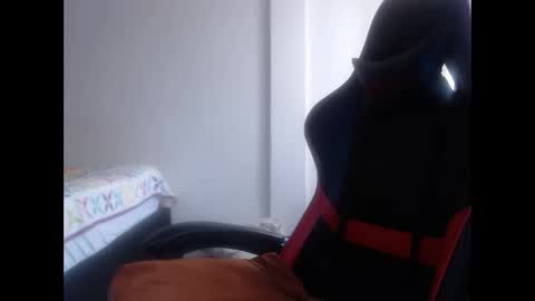Snapshot of ariannaloovel chatting on 2, 1, 2025 ariannaloovel online show from 2, 1, 2025
