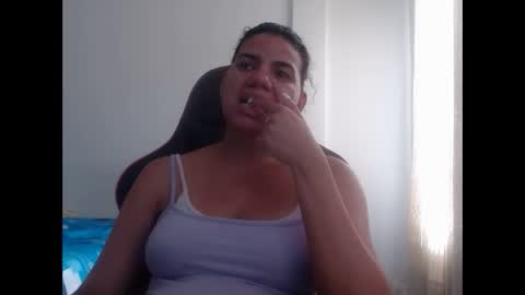 Snapshot of ariannaloovel chatting on 10, 1, 2025 ariannaloovel online show from 10, 1, 2025